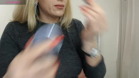 Eryka online show from February 2025 08:08:01 AM