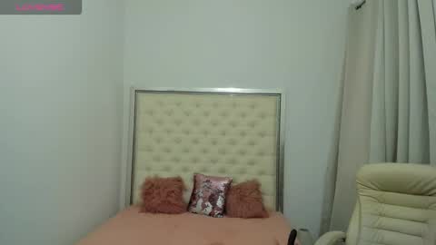 Snapshot of hott_eryka chatting on October 2025 05:11:02 AM Eryka online show from October 2025 05:11:02 AM