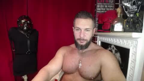 hotterlrg online show from December 2024 10:21:01 PM