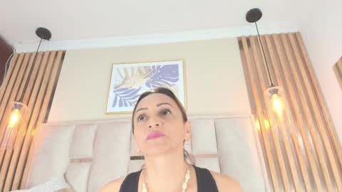 Natalie  online show from September 2025 02:13:01 AM