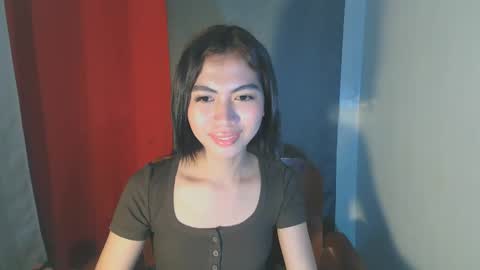 Snapshot of hottestdella69 chatting on October 2025 05:43:01 PM hottestdella69 online show from October 2025 05:43:01 PM