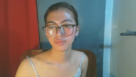 Snapshot of hottestdella69 chatting on October 2025 03:32:01 PM hottestdella69 online show from October 2025 03:32:01 PM