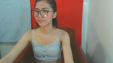 Snapshot of hottestdella69 chatting on October 2025 05:28:01 AM hottestdella69 online show from October 2025 05:28:01 AM