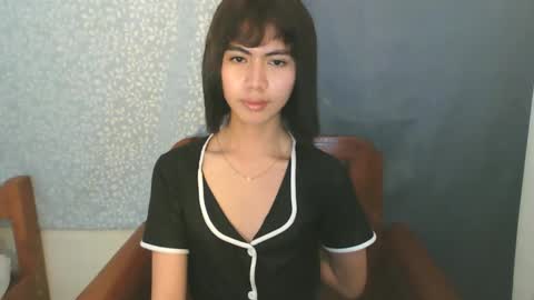 Snapshot of hottestdella69 chatting on October 2025 03:47:02 PM hottestdella69 online show from October 2025 03:47:02 PM