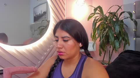 Snapshot of hottie_mine_ chatting on December 2024 07:31:02 PM 2pm - 9pm GMT-5 online show from December 2024 07:31:02 PM