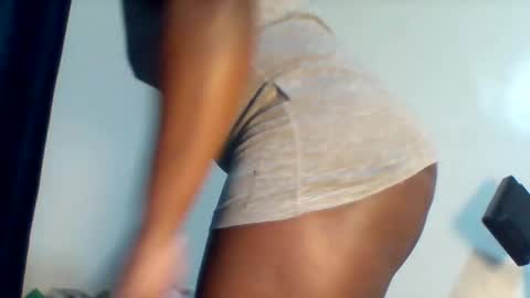 Snapshot of hottie_vera chatting on January 2025 08:01:01 AM vera online show from January 2025 08:01:01 AM