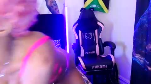 Snapshot of hottiefreckles chatting on October 2025 03:37:02 AM Tokyodagoddess online show from October 2025 03:37:02 AM