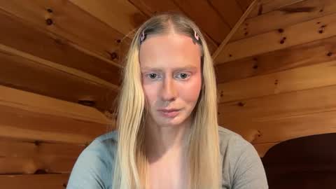 Snapshot of hottransgirlie chatting on January 2025 08:43:02 PM HotTransGirlie online show from January 2025 08:43:02 PM