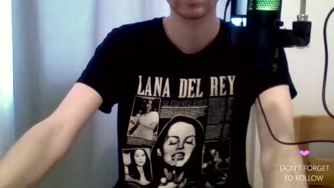 Snapshot of houdenni chatting on February 2025 01:01:01 PM twinkie online show from February 2025 01:01:01 PM