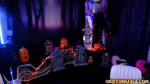 Snapshot of house_of_g1 chatting on October 2025 12:25:02 AM G online show from October 2025 12:25:02 AM