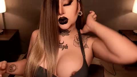 Snapshot of hubadera chatting on October 2025 01:17:01 AM hubadera online show from October 2025 01:17:01 AM