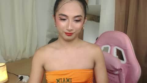 drea  online show from February 2025 07:54:02 PM