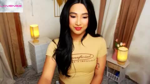 Snapshot of hugeasiancockandrea chatting on November 2025 08:43:02 PM drea online show from November 2025 08:43:02 PM