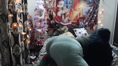 Snapshot of hugeassdevil chatting on December 2024 05:02:01 AM hugeassdevil online show from December 2024 05:02:01 AM