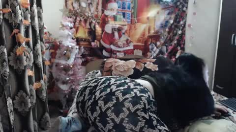 Snapshot of hugeassdevil chatting on January 2025 10:10:01 PM hugeassdevil online show from January 2025 10:10:01 PM