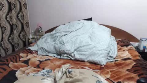 Snapshot of hugeassdevil chatting on October 2025 02:52:01 PM hugeassdevil online show from October 2025 02:52:01 PM