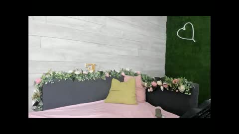 Snapshot of hugeboobserin chatting on November 2025 03:16:02 AM Erin online show from November 2025 03:16:02 AM