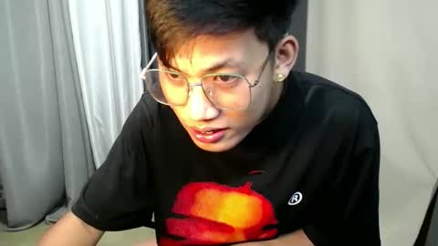 Snapshot of hugecockjames09 chatting on October 2025 12:45:02 PM hugecockjames09 online show from October 2025 12:45:02 PM