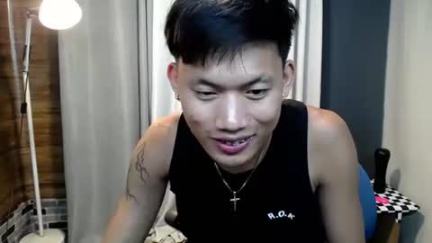 Snapshot of hugecockjames09 chatting on October 2025 10:38:01 AM hugecockjames09 online show from October 2025 10:38:01 AM