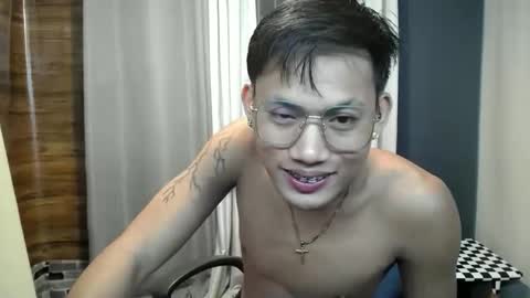 Snapshot of hugecockjames09 chatting on October 2025 08:53:01 AM hugecockjames09 online show from October 2025 08:53:01 AM