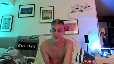 Snapshot of hugolandcam chatting on December 2024 11:47:01 PM Hugo online show from December 2024 11:47:01 PM