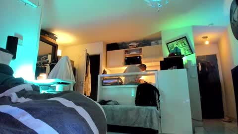 Snapshot of hugolandcam chatting on December 2024 09:02:02 PM Hugo online show from December 2024 09:02:02 PM