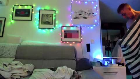 Snapshot of hugolandcam chatting on December 2024 05:10:01 PM Hugo online show from December 2024 05:10:01 PM