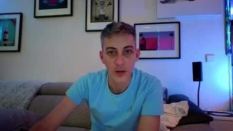 Snapshot of hugolandcam chatting on January 2025 08:54:01 PM Hugo online show from January 2025 08:54:01 PM