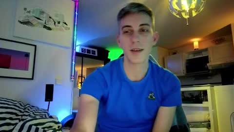 Snapshot of hugolandcam chatting on January 2025 09:30:02 PM Hugo online show from January 2025 09:30:02 PM