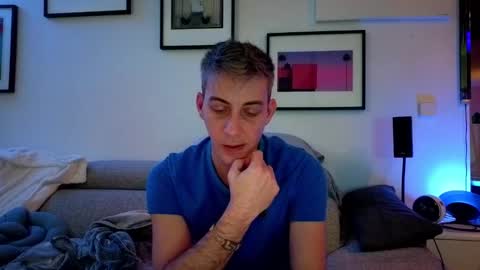 Snapshot of hugolandcam chatting on January 2025 08:45:01 PM Hugo online show from January 2025 08:45:01 PM