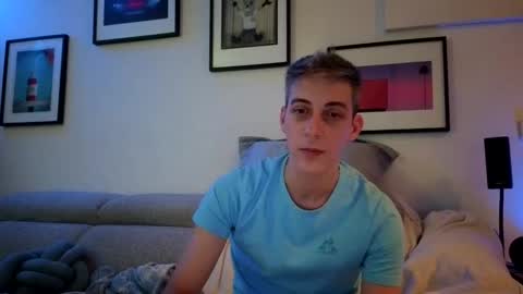 Snapshot of hugolandcam chatting on January 2025 09:05:02 PM Hugo online show from January 2025 09:05:02 PM