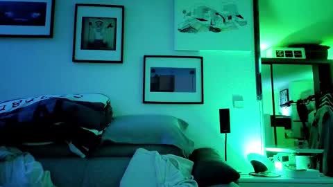 Snapshot of hugolandcam chatting on February 2025 08:31:02 PM Hugo online show from February 2025 08:31:02 PM