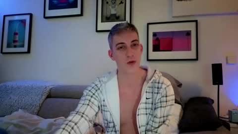 Snapshot of hugolandcam chatting on February 2025 01:11:02 PM Hugo online show from February 2025 01:11:02 PM