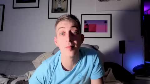 Snapshot of hugolandcam chatting on February 2025 12:25:02 AM Hugo online show from February 2025 12:25:02 AM