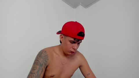 Hugo online show from February 2025 08:32:01 PM