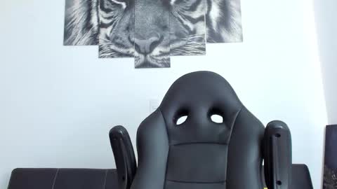 Snapshot of humber_eli chatting on October 2025 03:13:02 PM Eli online show from October 2025 03:13:02 PM