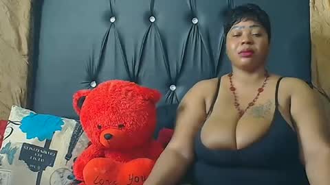 humongoustitss500929 online show from September 2025 05:37:01 PM