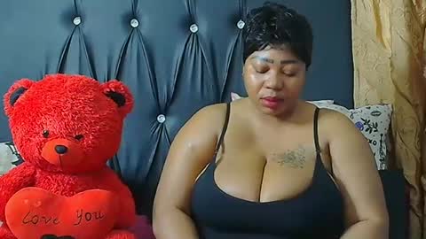 humongoustitss500929 online show from September 2025 02:33:01 PM
