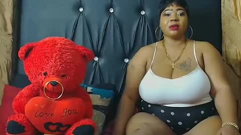 humongoustitss500929 online show from October 2025 05:11:02 PM