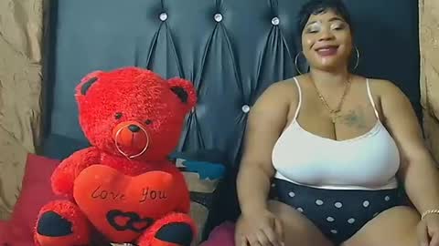 humongoustitss500929 online show from October 2025 06:40:02 PM