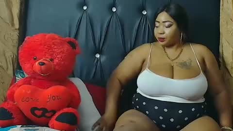 humongoustitss500929 online show from October 2025 06:30:01 PM