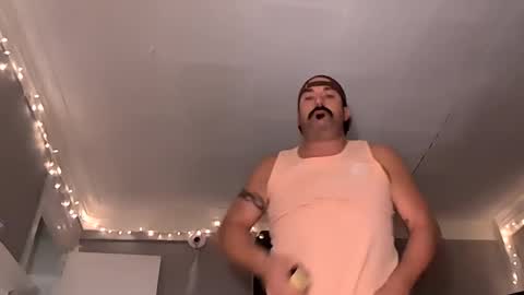 Snapshot of hungitalian40 chatting on November 2025 12:09:01 AM hungitalian40 online show from November 2025 12:09:01 AM