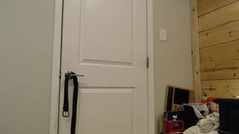 hungsilverfox69 online show from January 2025 07:32:02 PM