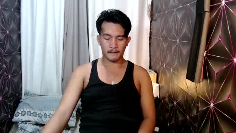 hunkylloyd online show from February 2025 03:53:01 AM