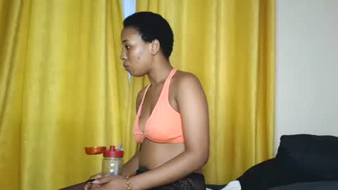 Snapshot of hunsweetpie chatting on October 2025 02:18:01 PM hunsweetpie online show from October 2025 02:18:01 PM