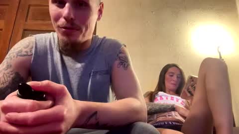 husbandandwife2011 online show from February 2025 03:46:02 AM