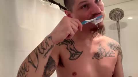 husbandandwife2011 online show from February 2025 07:21:01 PM