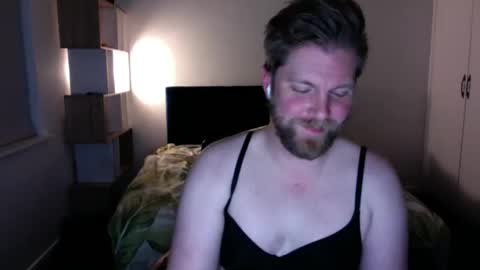 Em. online show from September 2025 04:07:01 PM