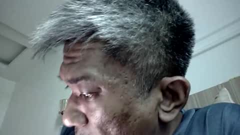 Husz online show from November 2025 05:31:01 AM