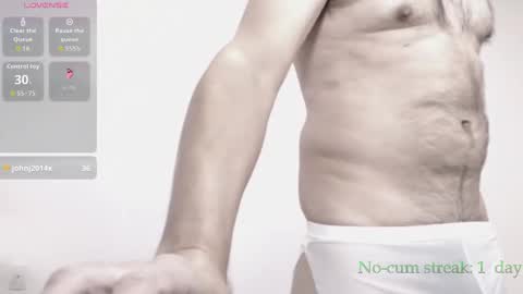 Snapshot of hxmister chatting on November 2025 06:40:02 PM Andrew online show from November 2025 06:40:02 PM